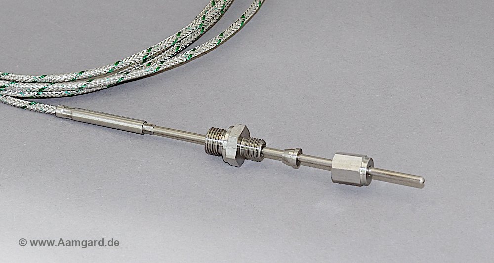 exhaust gas thermocouple with compression fitting ferrule