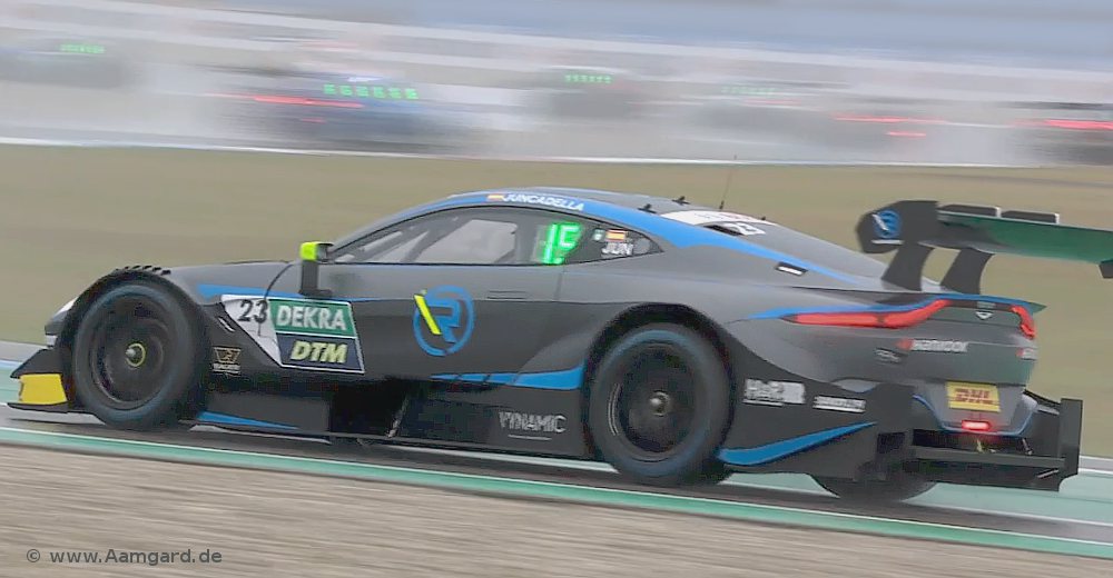 Aston Martin bei der DTM in Assen - mit Aamgard-Regenleuchte