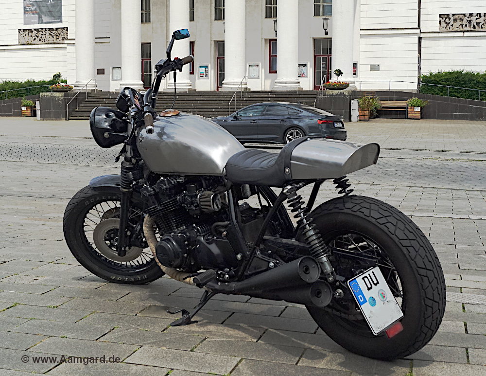 Honda CB750C mit neuem Kabelbaum