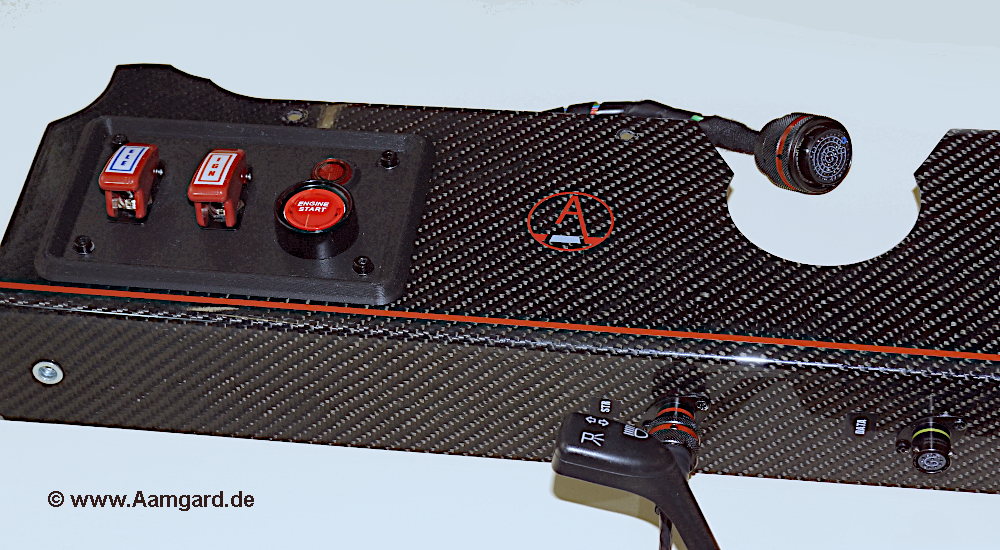 Detail Hauptschalterplatte Rauhwelt Porsche