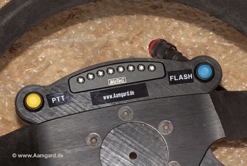 Momo steering wheel with Motec SLM