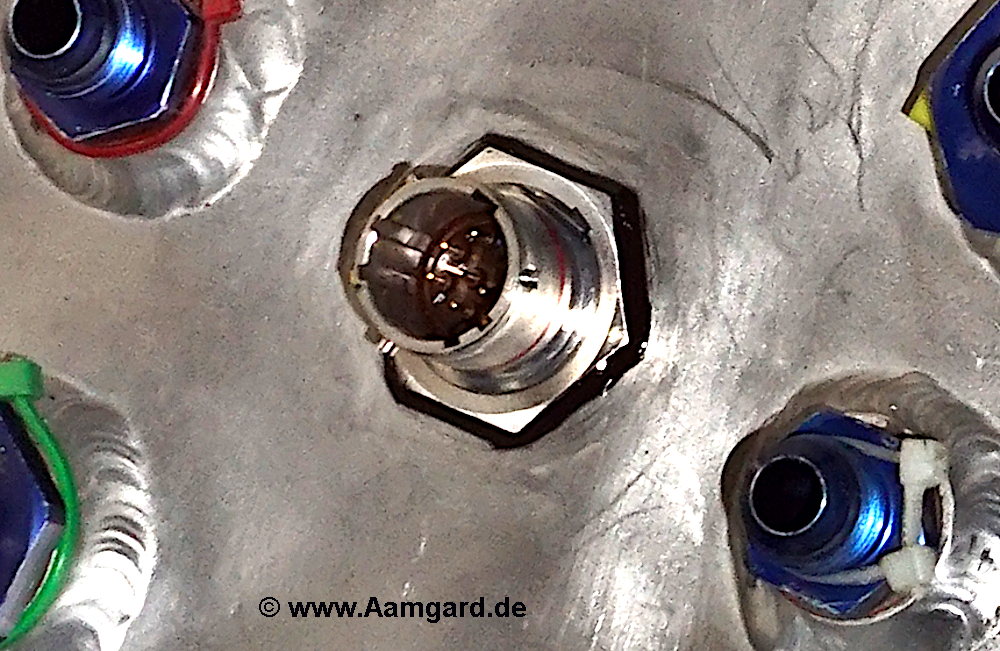 Porsche 962 hermetic tank connector
