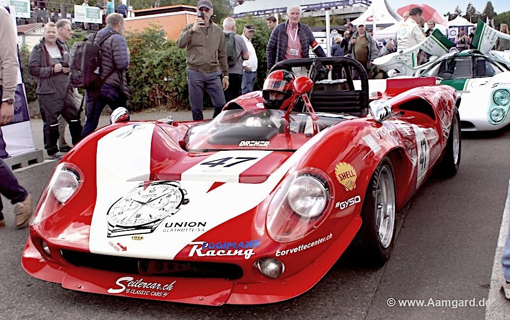 Lola T70 am Vorstart in Spa Lola T70 Spyder