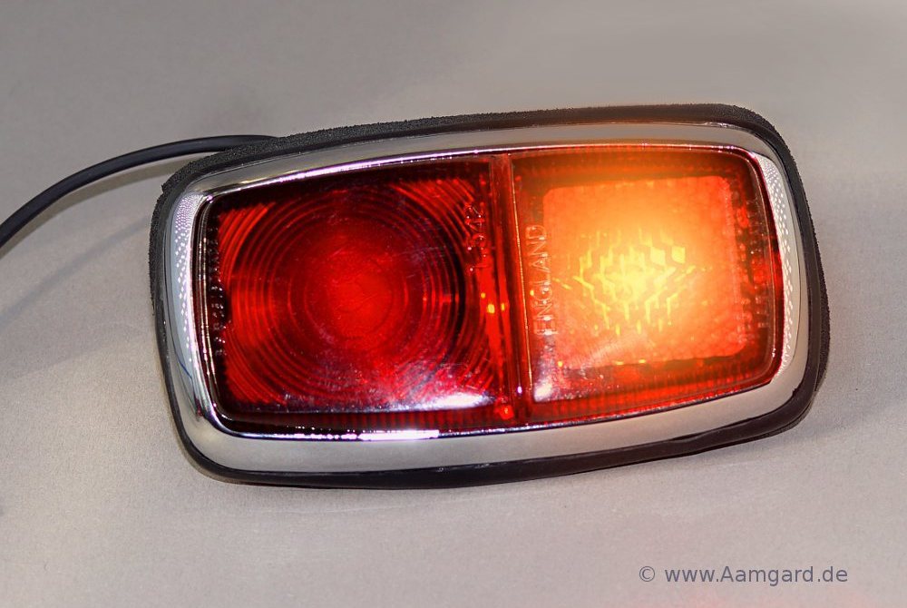 PL04-Y Cobra rear lamp, yellow blinker light on